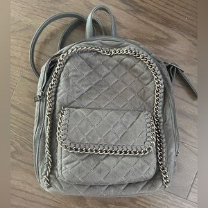 urban expressions medium sized backpack